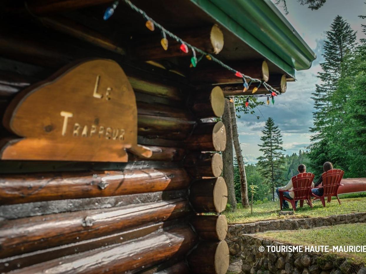 Domaine Le Bostonnais - Le Village En Bois Rond La Tuque Cameră foto