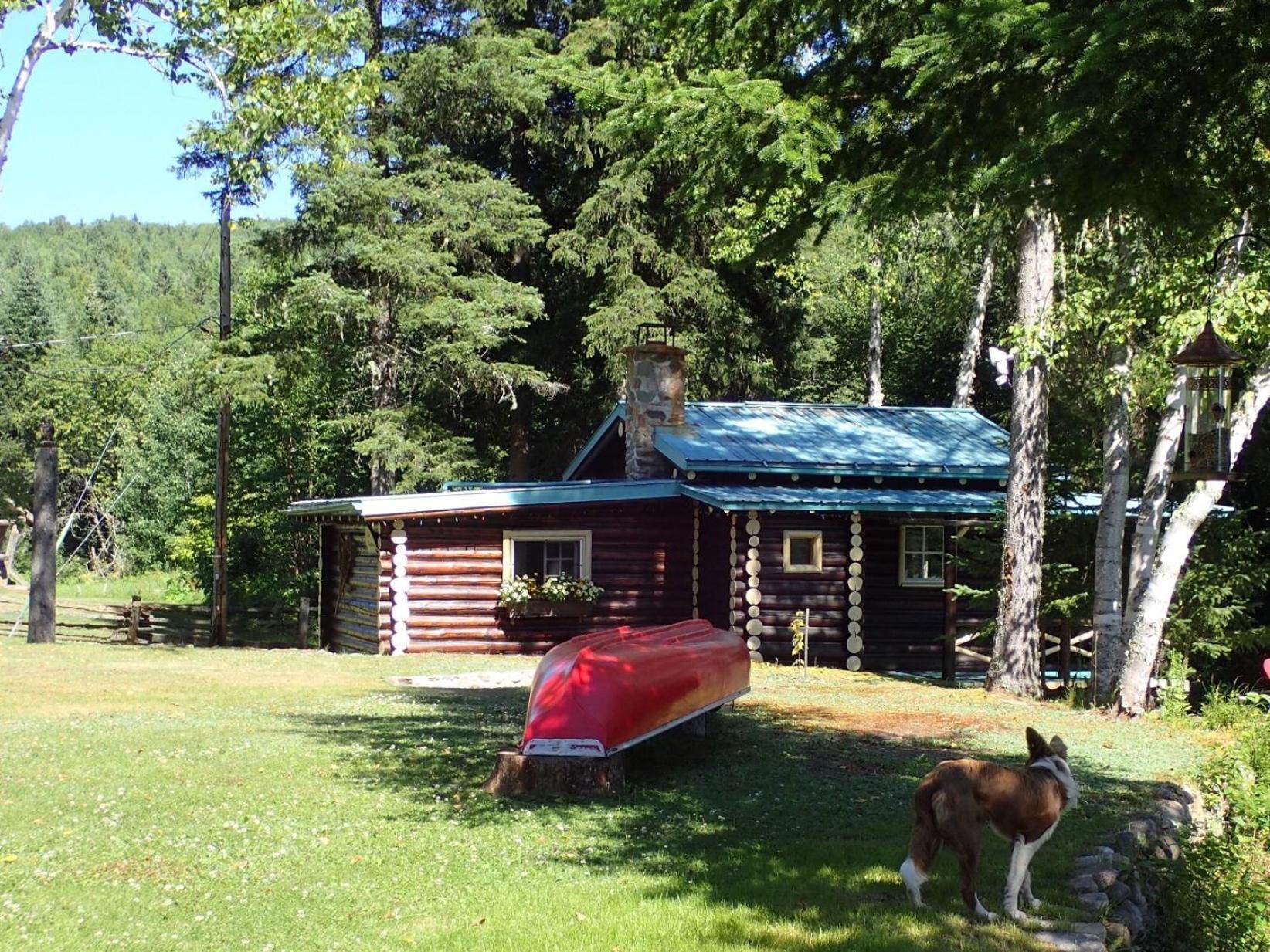 Domaine Le Bostonnais - Le Village En Bois Rond La Tuque Cameră foto